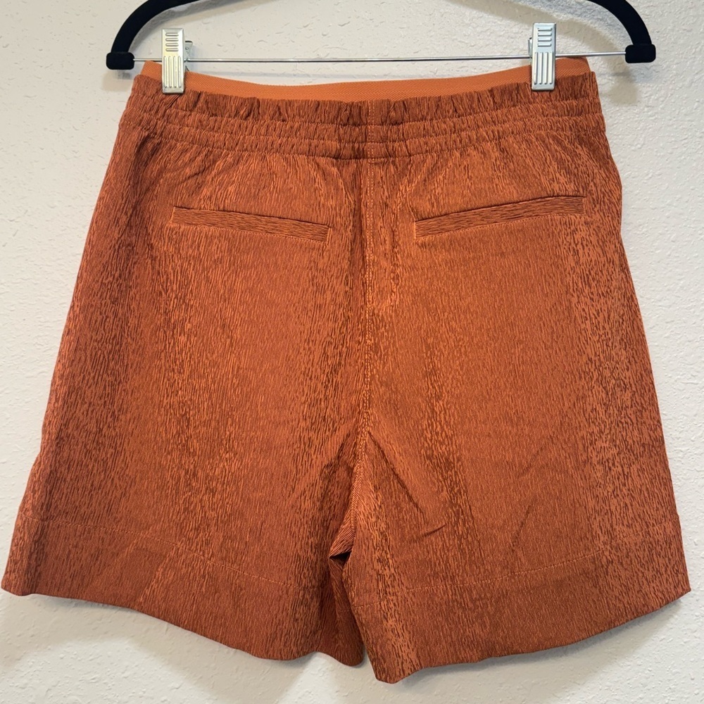 Athleta Echo Shorts - Picture 2 of 4